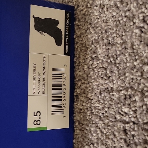 White mountain boots 8.5 - Picture 2 of 7